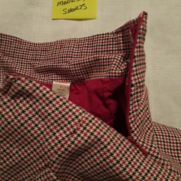 Gymboree girls size 8 houndstooth skirt with modesty shorts - Picture 3 of 6